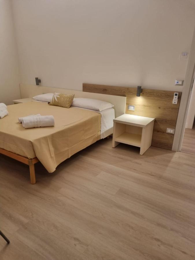Simona Rooms 波尔托坎诺内 外观 照片